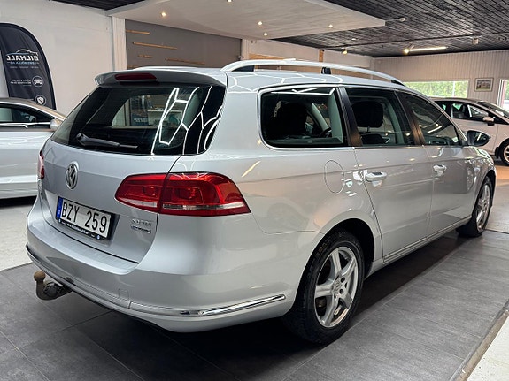 Volkswagen Passat 5 of 15