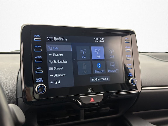 Toyota Yaris 20 of 30