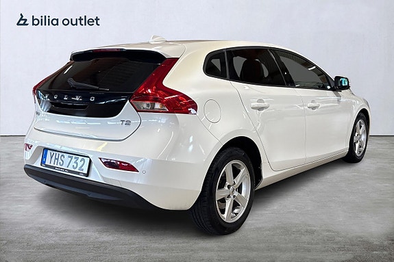 Volvo V40 6 of 23