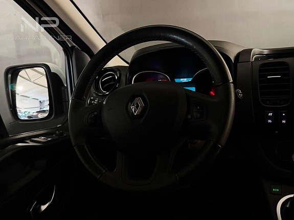 Renault Trafic 11 of 23