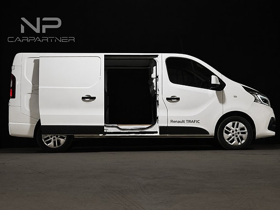 Renault Trafic 3 of 23
