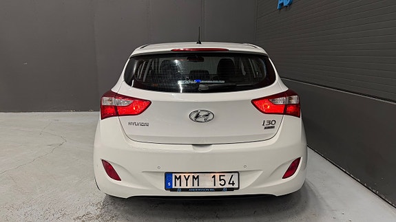 Hyundai i30 7 of 27