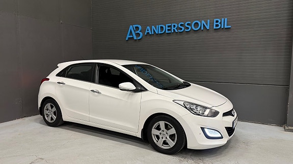 Hyundai i30 4 of 27