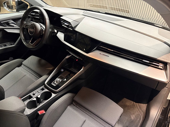 Audi A3 8 of 18