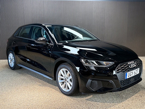 Audi A3 3 of 18