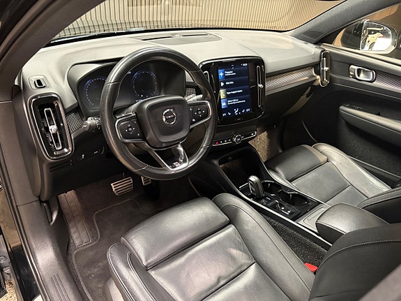 Volvo XC40 7 of 19