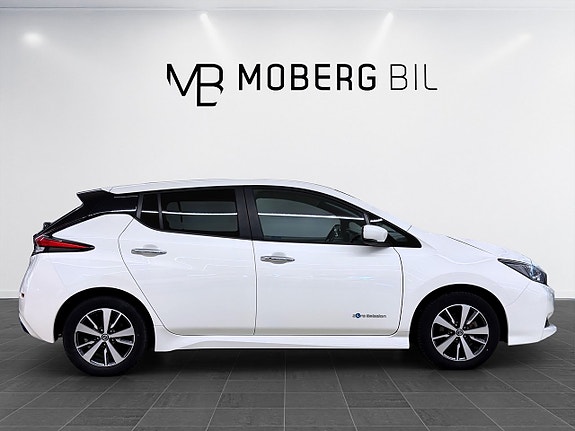 Nissan Leaf 4 of 17