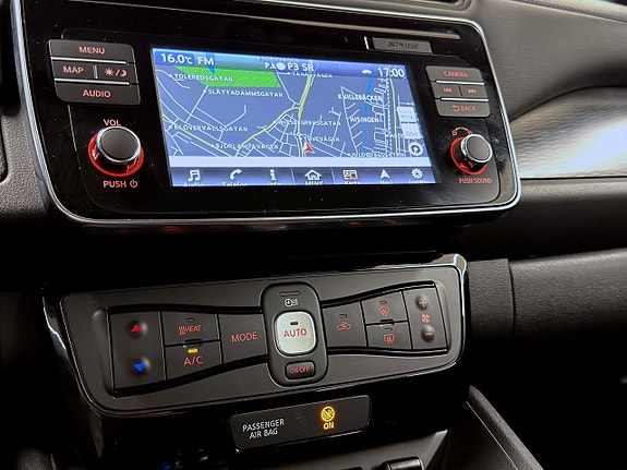 Nissan Leaf 15 of 17