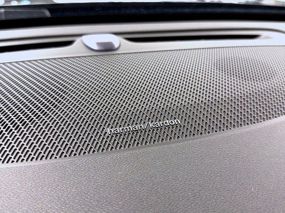 Volvo V60 17 of 23