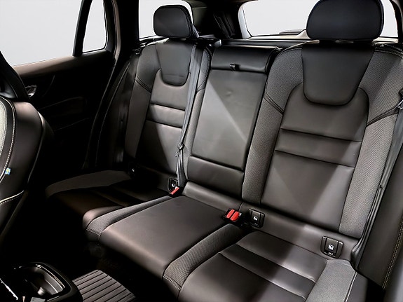 Volvo V60 10 of 23