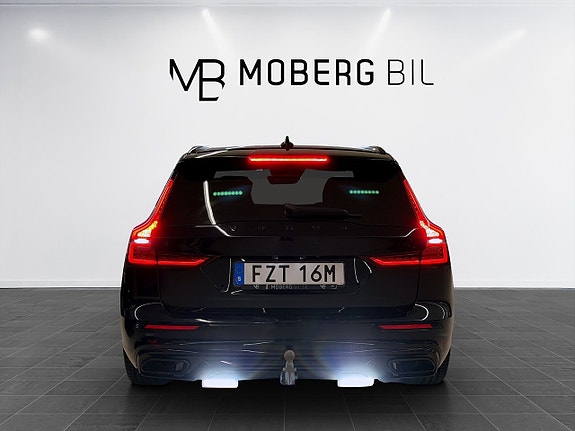 Volvo V60 22 of 23