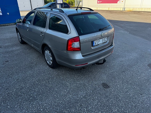 Skoda Octavia 3 of 8