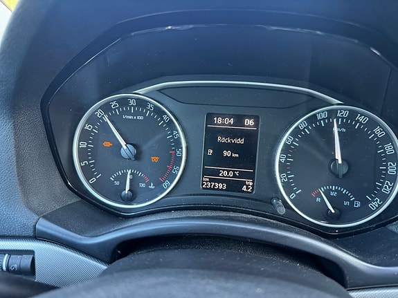 Skoda Octavia 6 of 8