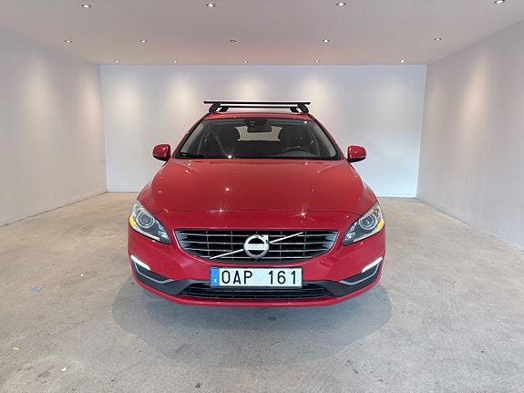 Volvo V60 2 of 14