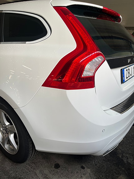 Volvo V60 10 of 22