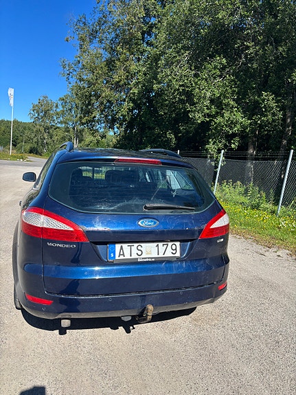 Ford Mondeo 3 of 11