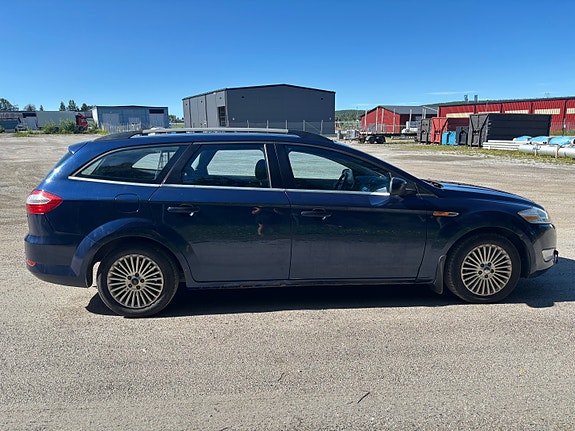 Ford Mondeo 2 of 11