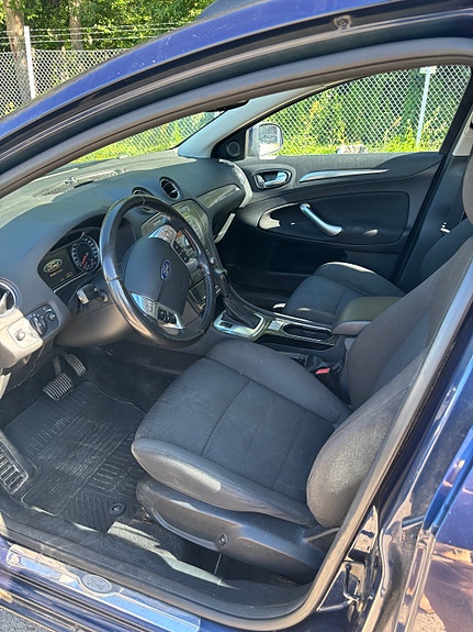 Ford Mondeo 7 of 11