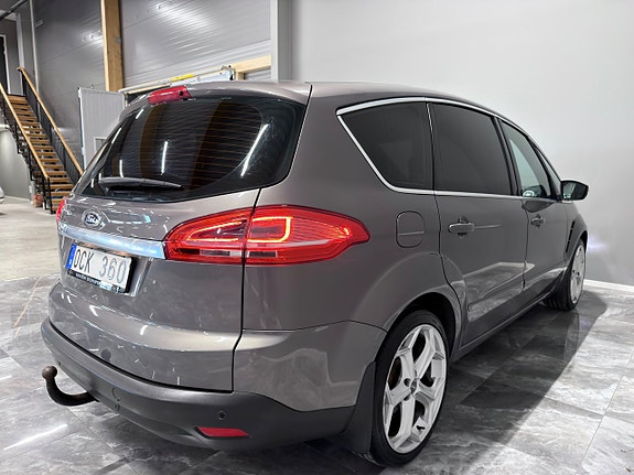 Ford S-MAX 7 of 29