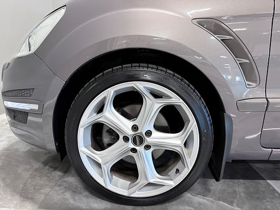 Ford S-MAX 11 of 29