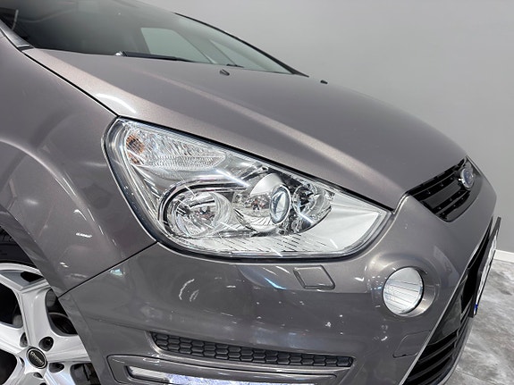 Ford S-MAX 10 of 29