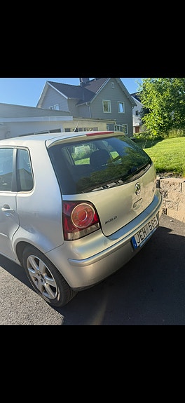 Volkswagen Polo 2 of 2