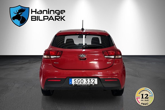 Kia Rio 9 of 21