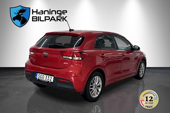 Kia Rio 8 of 21