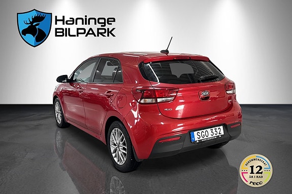 Kia Rio 10 of 21