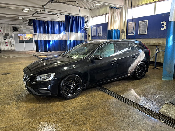 Volvo V60 3 of 5