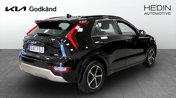 Kia Niro 2 of 12