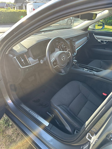 Volvo V90 7 of 12