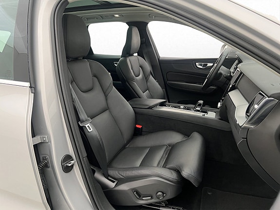 Volvo XC60 26 of 30