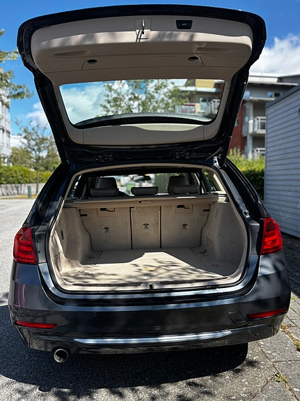 BMW 320d 8 of 12