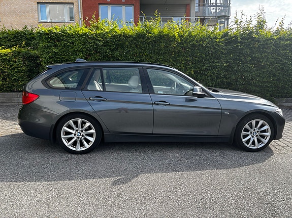 BMW 320d 3 of 12