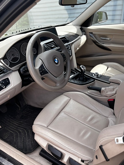 BMW 320d 10 of 12