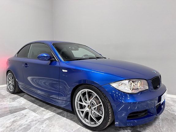 BMW 135i 11 of 29