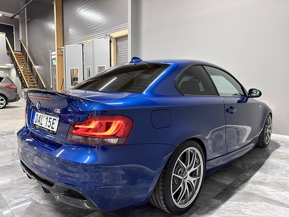 BMW 135i 9 of 29