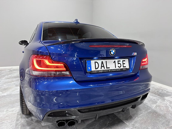 BMW 135i 7 of 29