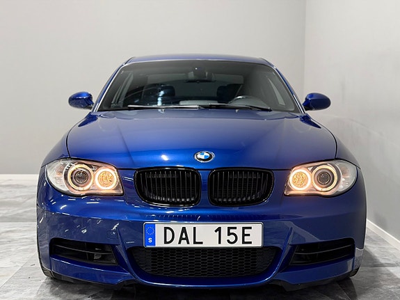 BMW 135i 3 of 29