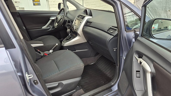 Toyota Verso 8 of 18