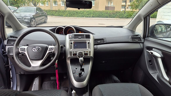 Toyota Verso 12 of 18