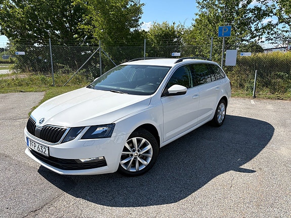 Skoda Octavia 2 of 11