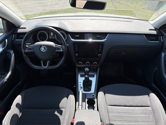 Skoda Octavia 8 of 11