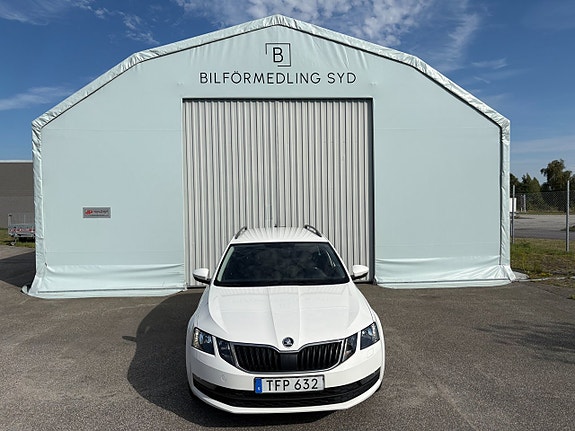 Skoda Octavia 2 of 9