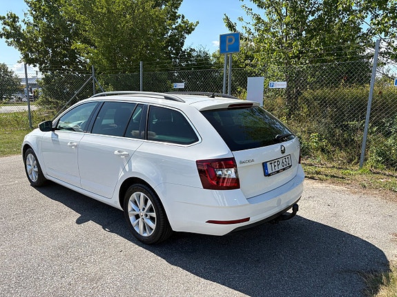 Skoda Octavia 6 of 11