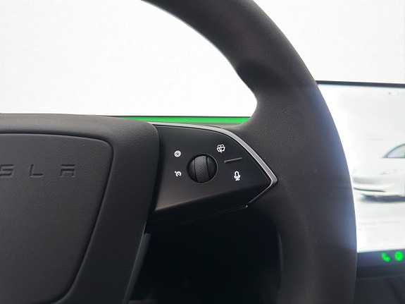 Tesla Model 3 18 of 30