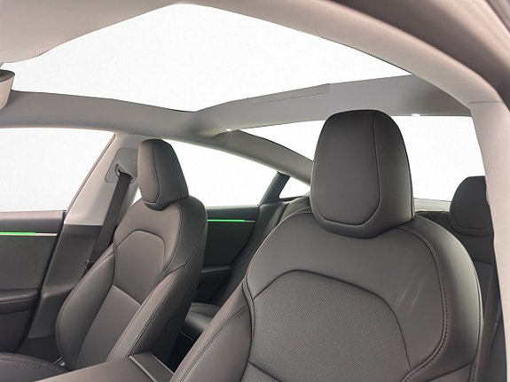 Tesla Model 3 13 of 30