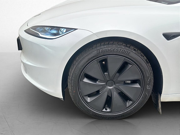 Tesla Model 3 30 of 30