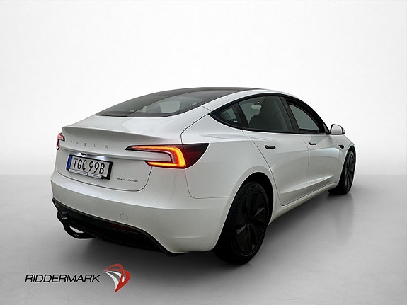 Tesla Model 3 9 of 30